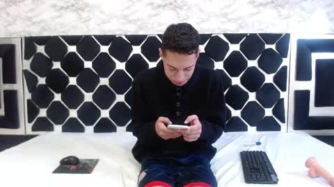 Thiago   online show from 14, 4, 2026