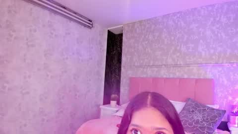 Snapshot of thiara_gh chatting on 8, 5, 2026 thiara_gh online show from 8, 5, 2026