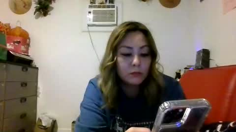 Snapshot of thickassazn93 chatting on 13, 12, 2025 thickassazn93 online show from 13, 12, 2025