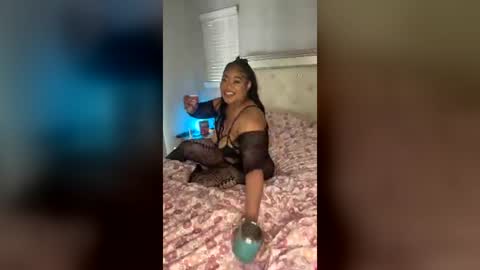 Snapshot of thickdollfacevixen chatting on 23, 7, 2026 thickdollfacevixen online show from 23, 7, 2026