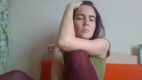 Snapshot of thickforest chatting on 27, 2, 2025 MilkyChoco online show from 27, 2, 2025