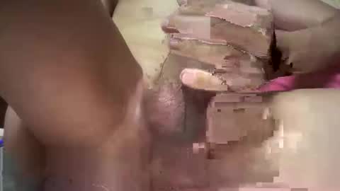 Snapshot of thicknhardforu chatting on 28, 9, 2025 thicknhardforu online show from 28, 9, 2025