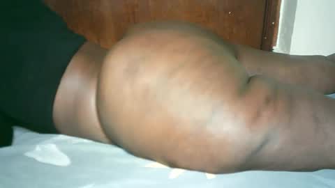 thickybabe_05 online show from 25, 1, 2025