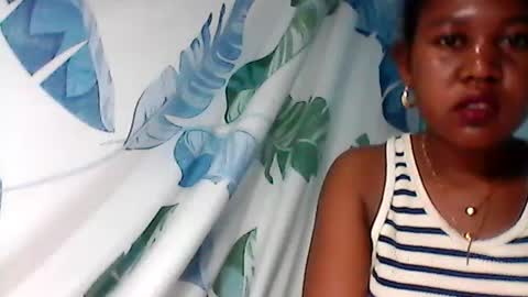 Snapshot of thierryzz chatting on 4, 7, 2026 thierryzz online show from 4, 7, 2026
