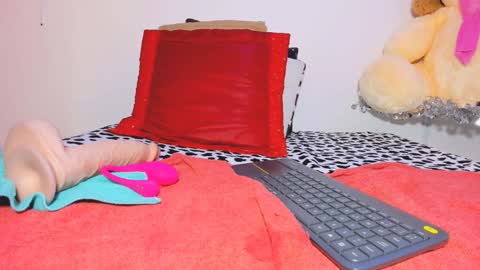 THIN PRINCESS  online show from 31, 1, 2025