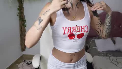 THIN PRINCESS  online show from 19, 10, 2025