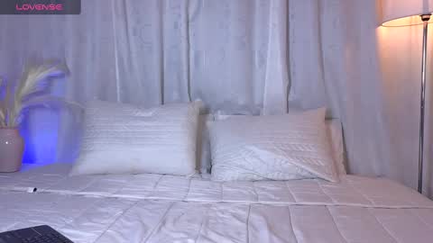 TIFFANY  online show from 23, 1, 2025