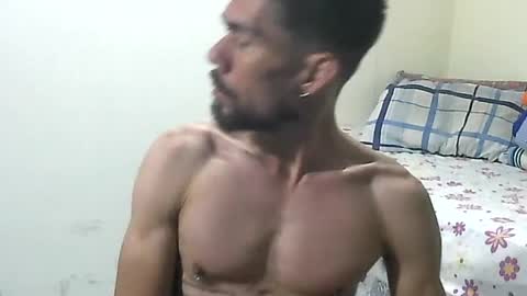 Snapshot of thomas2wood chatting on 13, 7, 2026 Thomas2Wood online show from 13, 7, 2026