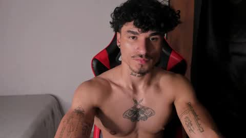 Snapshot of thomas_fit1 chatting on 21, 5, 2026 Thomas 3 JUST STAY AND BE MY LAST LOVE online show from 21, 5, 2026