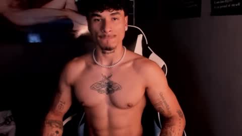 Snapshot of thomas_fit1 chatting on 11, 6, 2026 Thomas 3 JUST STAY AND BE MY LAST LOVE online show from 11, 6, 2026