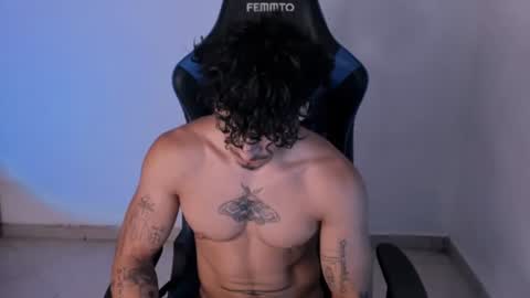 Snapshot of thomas_fit1 chatting on 24, 6, 2026 Thomas 3 JUST STAY AND BE MY LAST LOVE online show from 24, 6, 2026