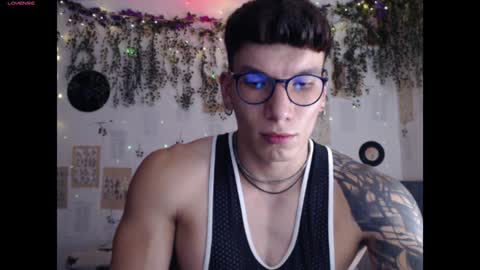 Thomas Grey online show from 19, 1, 2025