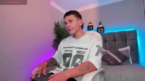 Thomas online show from 29, 4, 2026