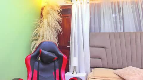 Snapshot of thomas_valkov chatting on 26, 4, 2026 Thomas Valkov online show from 26, 4, 2026