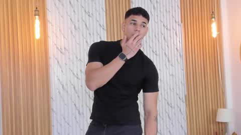 Snapshot of thomas_walker0 chatting on 17, 10, 2025 Thomas online show from 17, 10, 2025