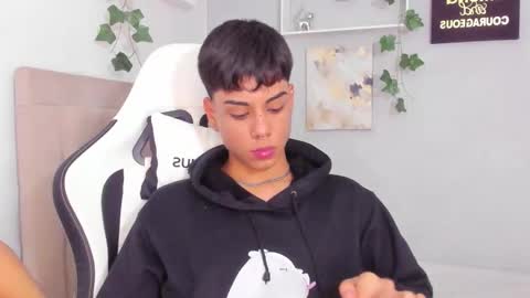 Thomas online show from 13, 11, 2025