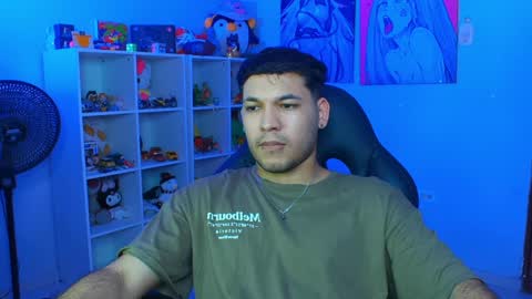 Snapshot of thomascollins__ chatting on 5, 1, 2025 Thomas online show from 5, 1, 2025