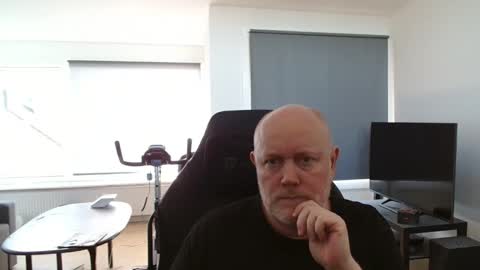 Snapshot of thomash32 chatting on 26, 9, 2025 thomash32 online show from 26, 9, 2025