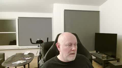 Snapshot of thomash32 chatting on 16, 10, 2025 thomash32 online show from 16, 10, 2025