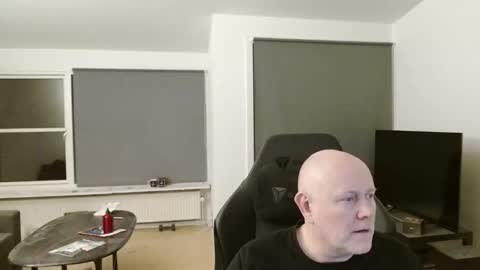 Snapshot of thomash32 chatting on 30, 10, 2025 thomash32 online show from 30, 10, 2025