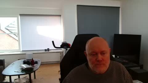 Snapshot of thomash32 chatting on 16, 11, 2025 thomash32 online show from 16, 11, 2025