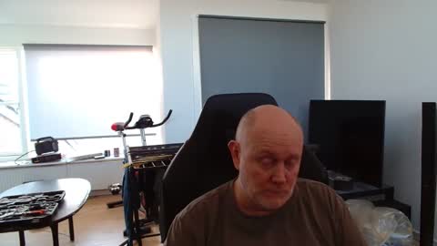 thomash32 online show from 14, 1, 2026