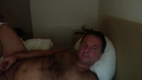 Snapshot of thomaspol chatting on 17, 11, 2025 Tom online show from 17, 11, 2025