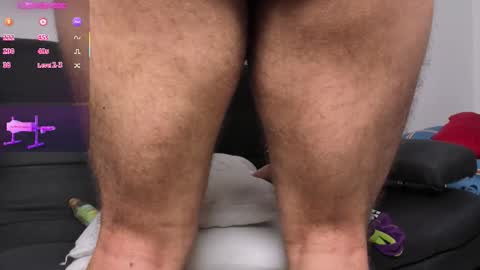 Snapshot of thomass_royy chatting on 28, 11, 2025 thomass royy online show from 28, 11, 2025