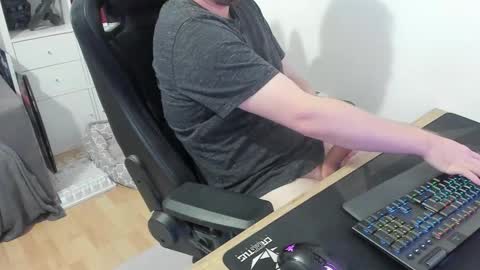 thommy2008 online show from 3, 11, 2025