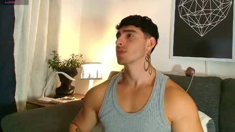 thomylov online show from 31, 3, 2026