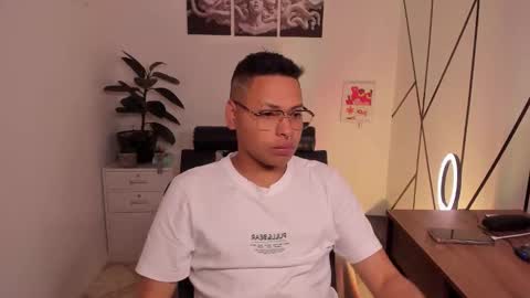 thorian_stormborn online show from 26, 11, 2025