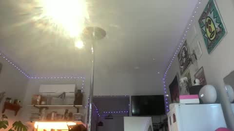 Snapshot of throatyygoat chatting on 4, 10, 2025 throatyygoat online show from 4, 10, 2025