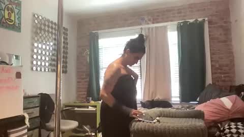 Snapshot of throatyygoat chatting on 7, 11, 2025 throatyygoat online show from 7, 11, 2025