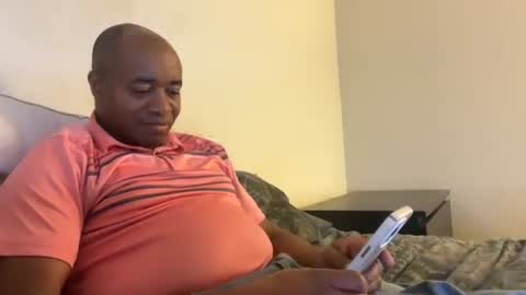 Snapshot of throbbingxxx chatting on 5, 11, 2025 austin xzandros online show from 5, 11, 2025