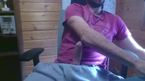 Snapshot of thx_4some_sharing chatting on 27, 10, 2025 toobigcockforonegirl online show from 27, 10, 2025