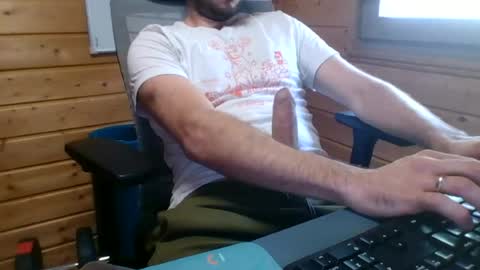 Snapshot of thx_4some_sharing chatting on 12, 6, 2026 toobigcockforonegirl online show from 12, 6, 2026