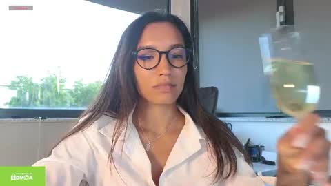 Snapshot of tia_j chatting on 13, 7, 2026 tia_j online show from 13, 7, 2026