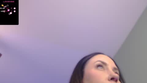 Tia Bella online show from 23, 1, 2025