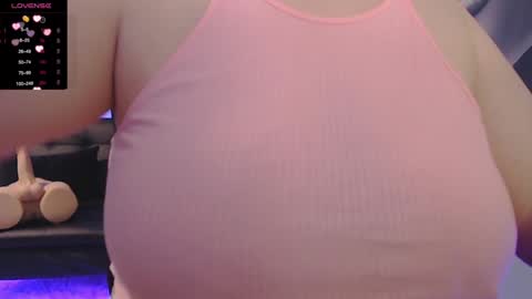 Tia Bella online show from 4, 2, 2025