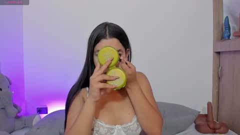 Snapshot of tianaglow44 chatting on 4, 7, 2026 T I A N A online show from 4, 7, 2026