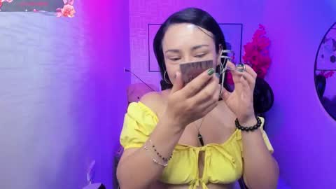 Snapshot of tiara_r chatting on 19, 1, 2025 Tiara online show from 19, 1, 2025