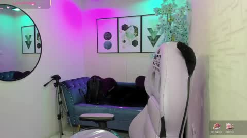 Snapshot of tiara_r chatting on 31, 5, 2026 Tiara online show from 31, 5, 2026