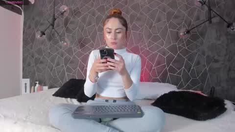 Snapshot of tiarha_18 chatting on 16, 1, 2026 TIARHA 18 online show from 16, 1, 2026