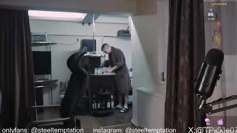 Snapshot of tickle_my_pickle07 chatting on 17, 11, 2025 tickle_my_pickle07 online show from 17, 11, 2025