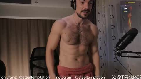 Snapshot of tickle_my_pickle07 chatting on 20, 11, 2025 tickle_my_pickle07 online show from 20, 11, 2025