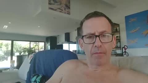 JustMe online show from 8, 3, 2025