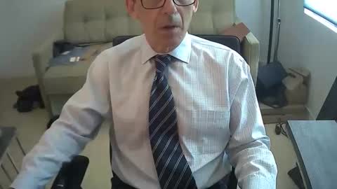 JustMe online show from 4, 6, 2026