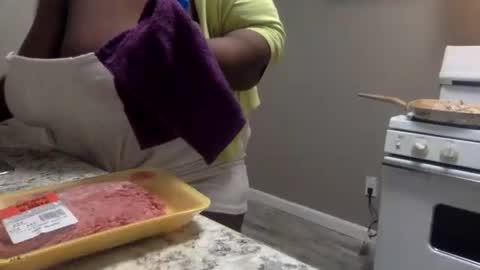 Tierra Henri online show from 24, 1, 2025