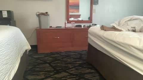 Tierra Henri online show from 12, 9, 2025