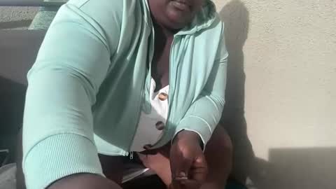 Tierra Henri online show from 22, 12, 2025